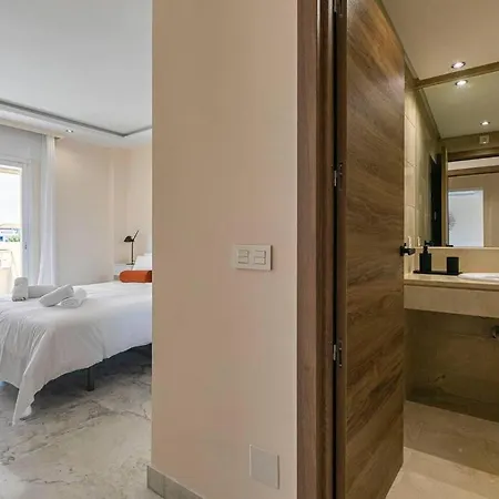 Apartment Luxurious In Marina Banus, Puerto Banus *