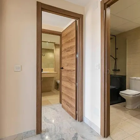 Luxurious In Marina Banus, Puerto Banus Apartment Marbella