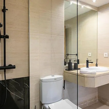 Luxurious In Marina Banus, Puerto Banus Apartment Marbella
